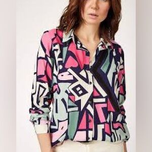 Big Dart Abstract Print Women's Top